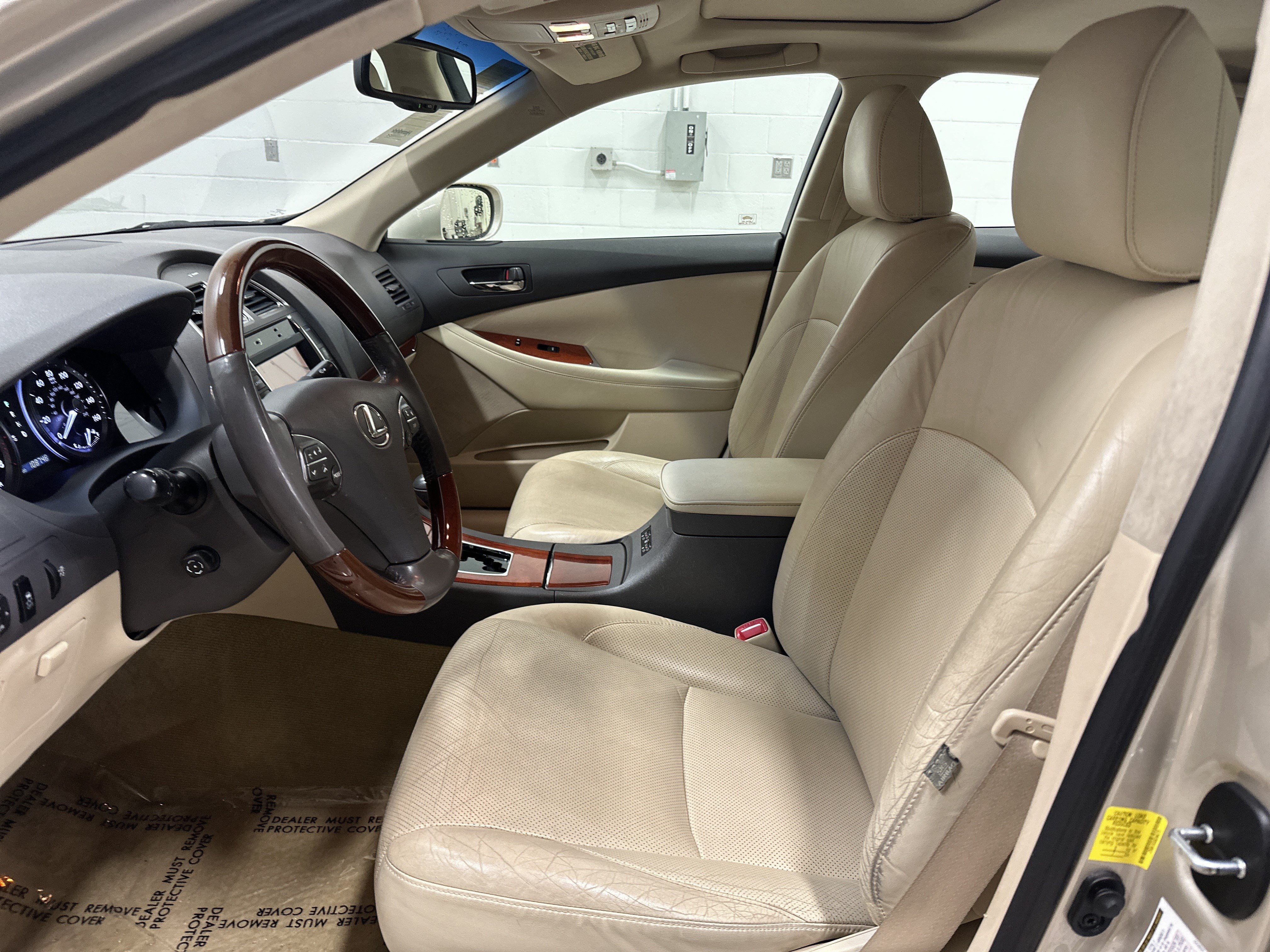 Used 2011 Lexus ES 350 FWD image 16
