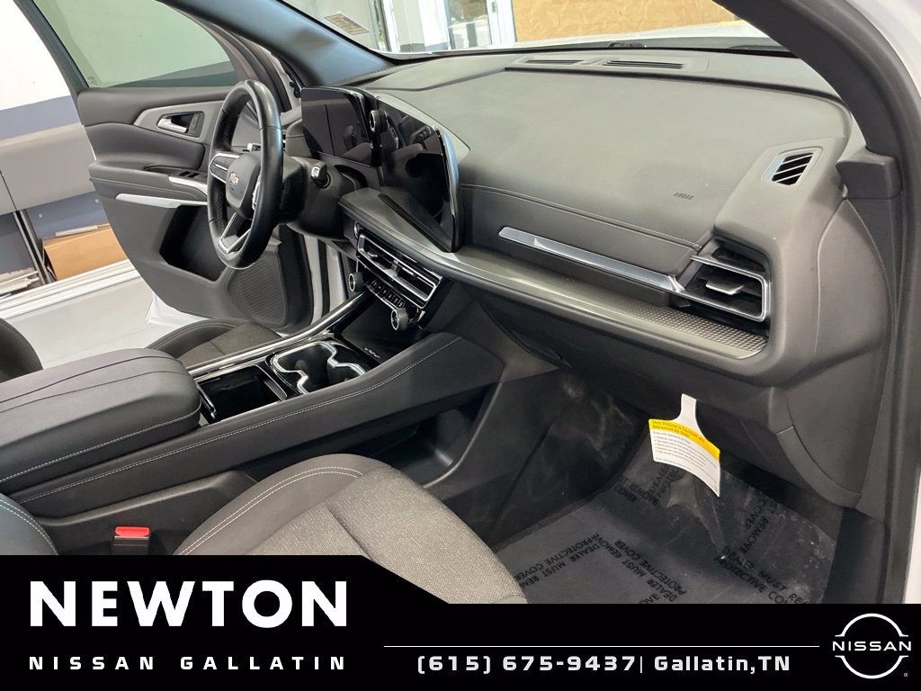 Used 2024 Chevrolet Traverse LT FWD image 18
