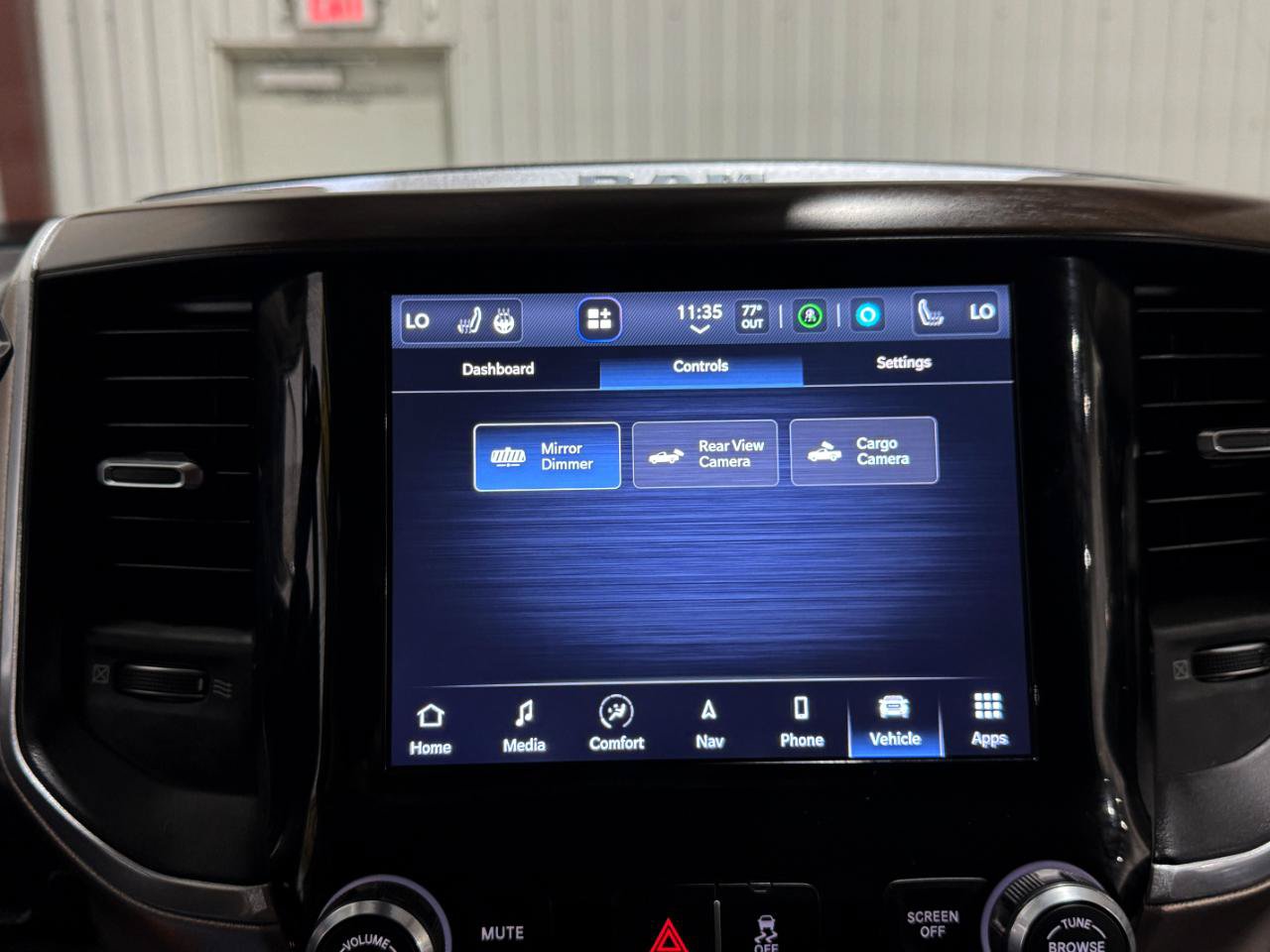 Used 2022 RAM 3500 Laramie AWD/4WD image 48
