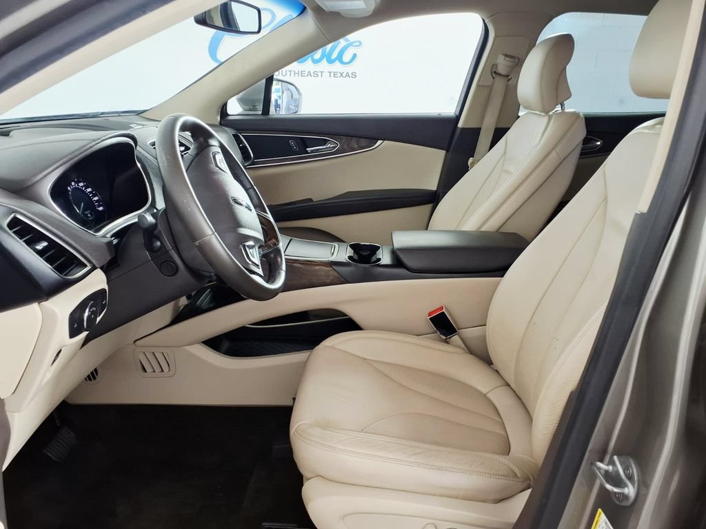 Used 2016 Lincoln MKX Select w/ Select Plus Package FWD image 10
