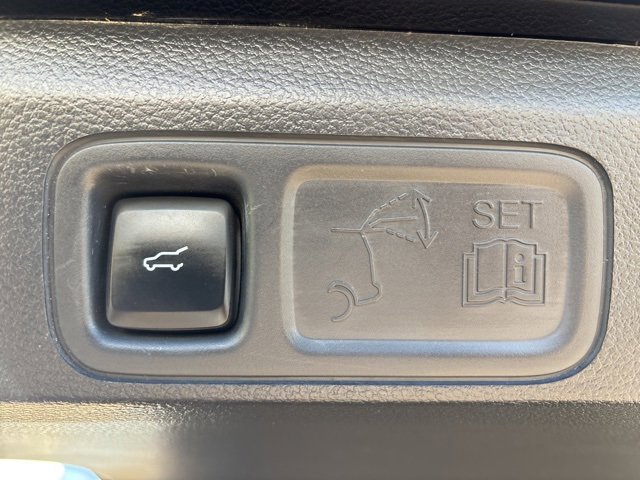 Used 2022 Ford Expedition Max XLT image 17