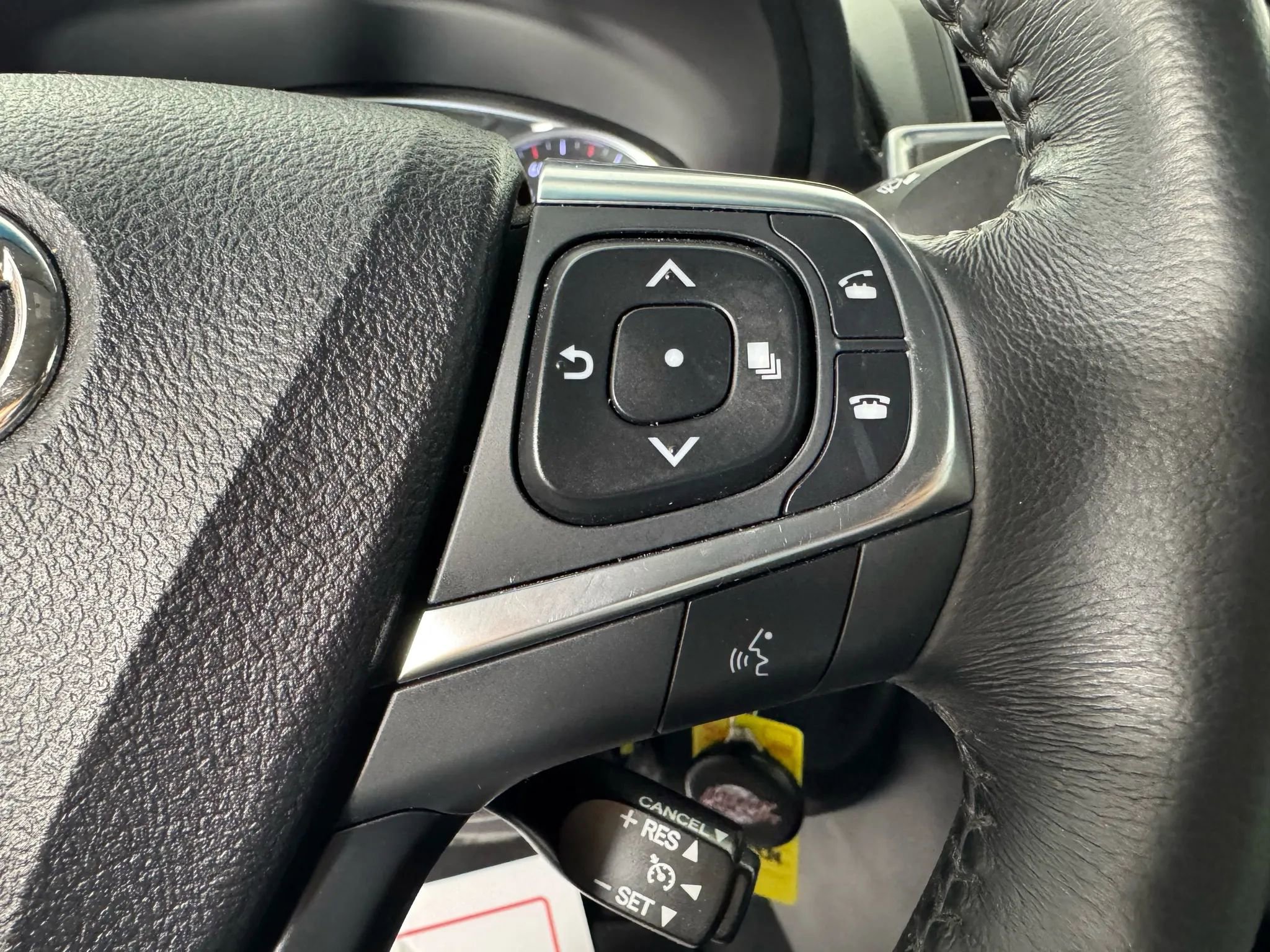 Used 2017 Toyota Camry SE image 16