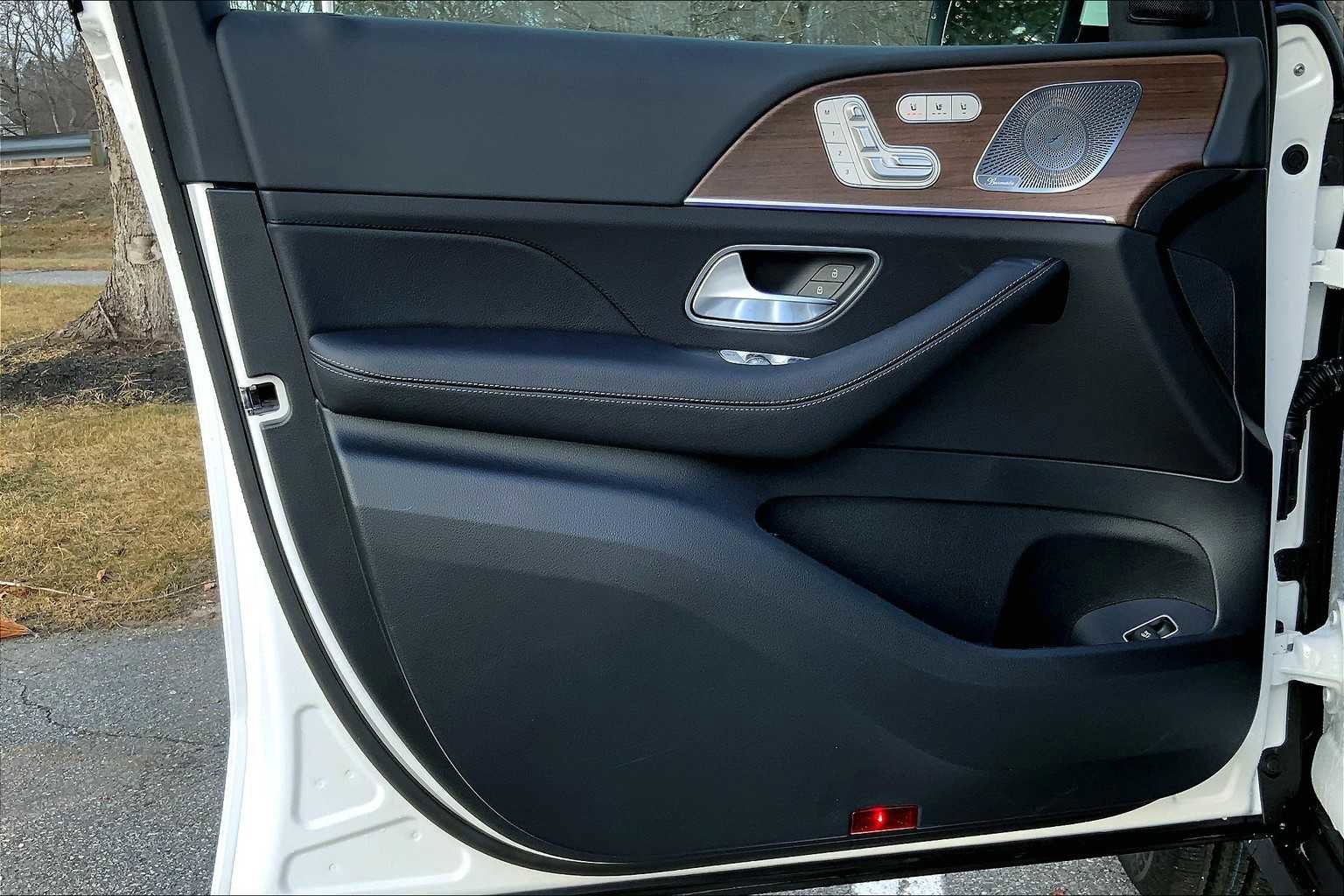 Certified 2025 Mercedes-Benz GLE 350 4MATIC image 14