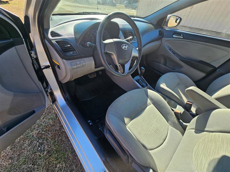 Used 2016 Hyundai Accent SE image 10
