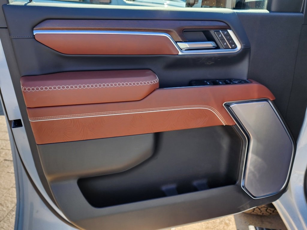 New 2026 GMC Sierra 2500 Denali Ultimate image 15