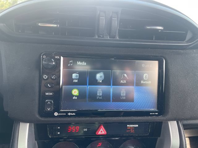 Used 2018 Toyota 86 RWD image 22