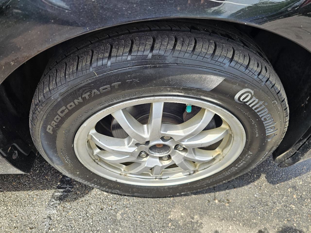 Used 2012 Toyota Prius V Three FWD image 14