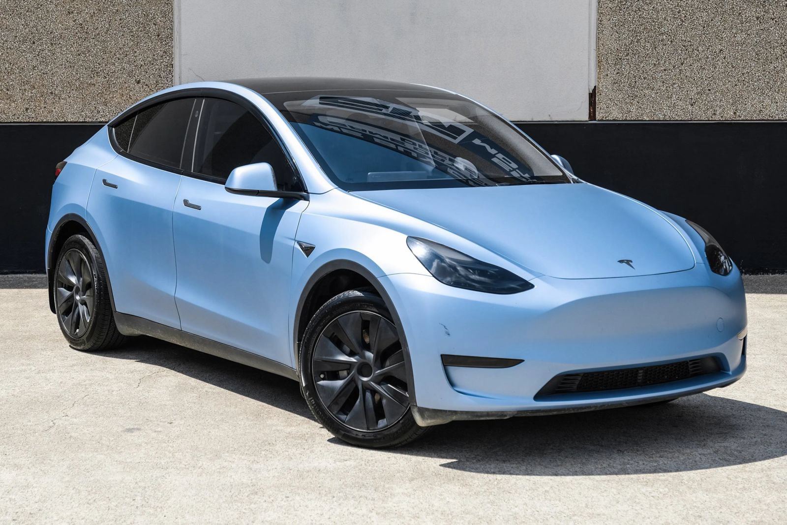 Used 2025 Tesla Model Y Long Range RWD image 6