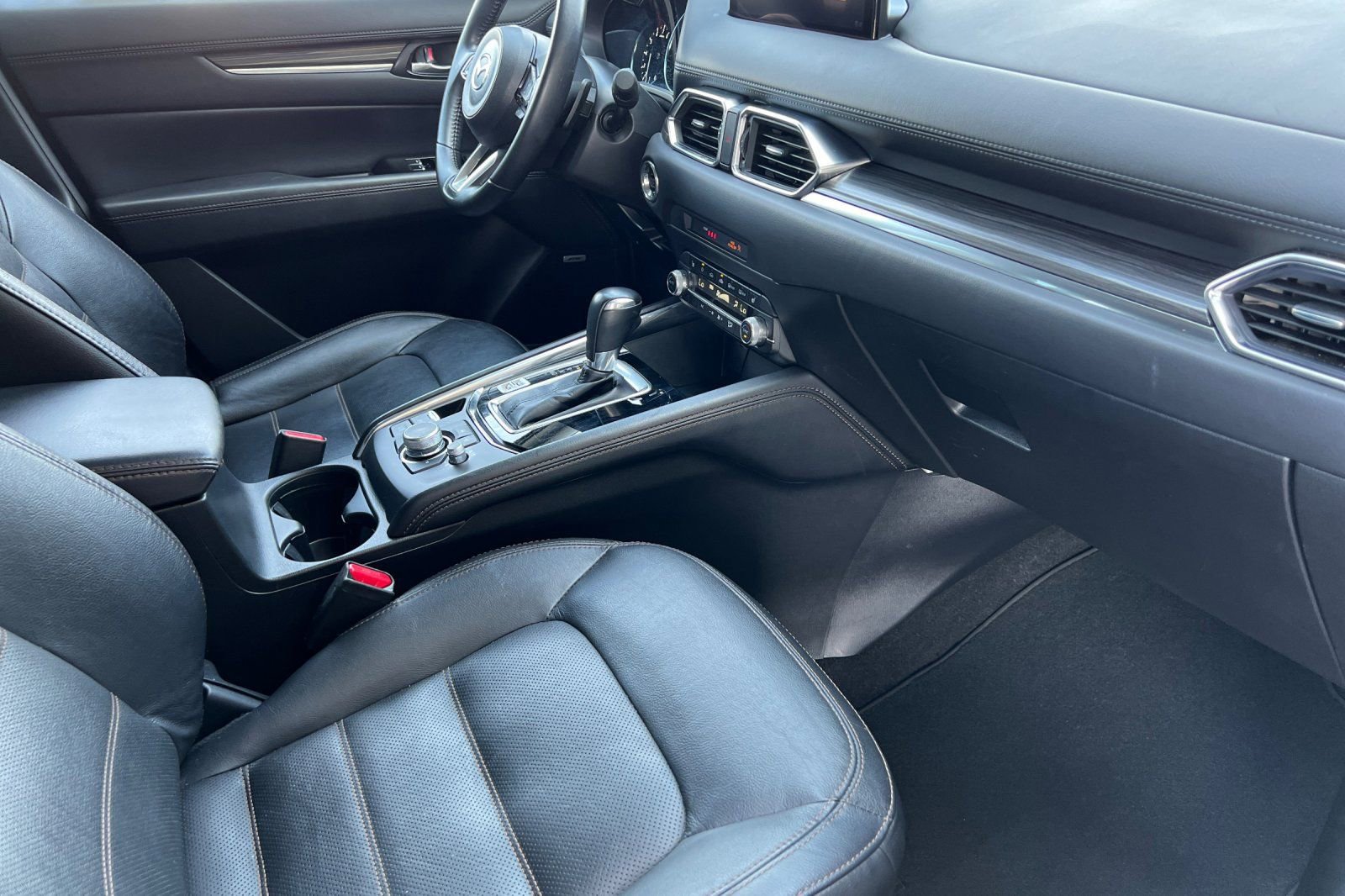 Used 2023 MAZDA CX-5 AWD 2.5 S w/ Premium Package image 17