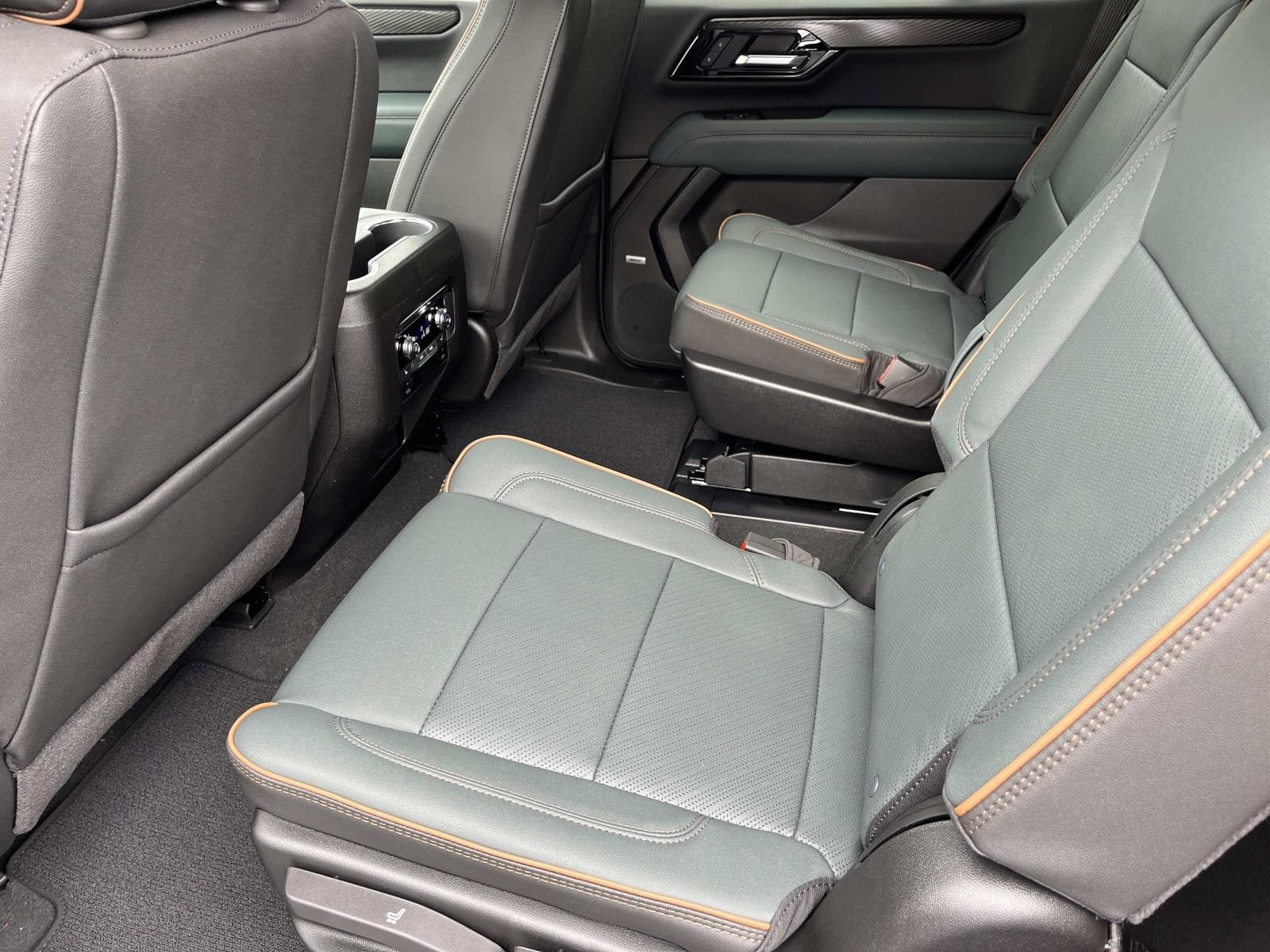 New 2026 GMC Yukon AT4 image 20
