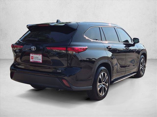 Used 2022 Toyota Highlander XLE FWD image 5