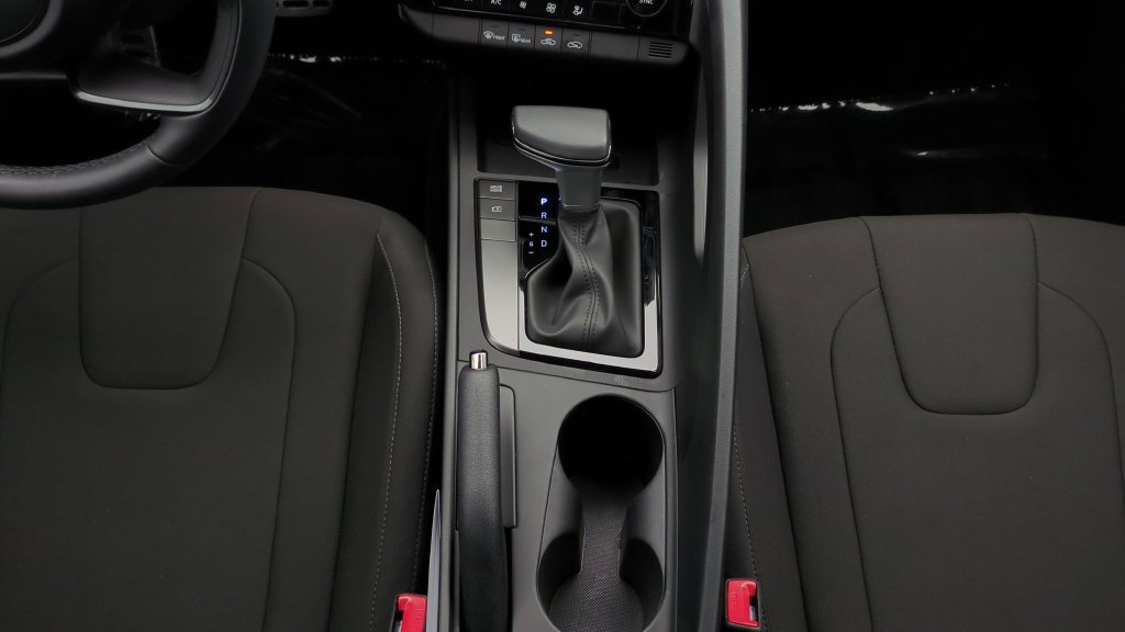 Certified 2026 Hyundai Elantra Sport FWD image 14