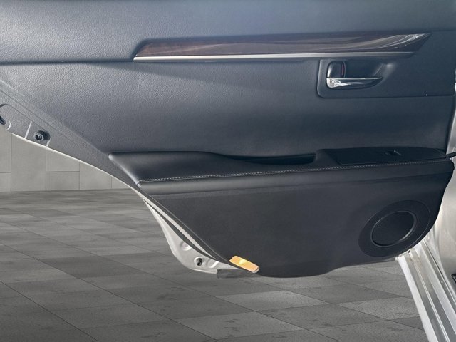 Used 2015 Lexus ES 350 w/ Luxury Package image 26