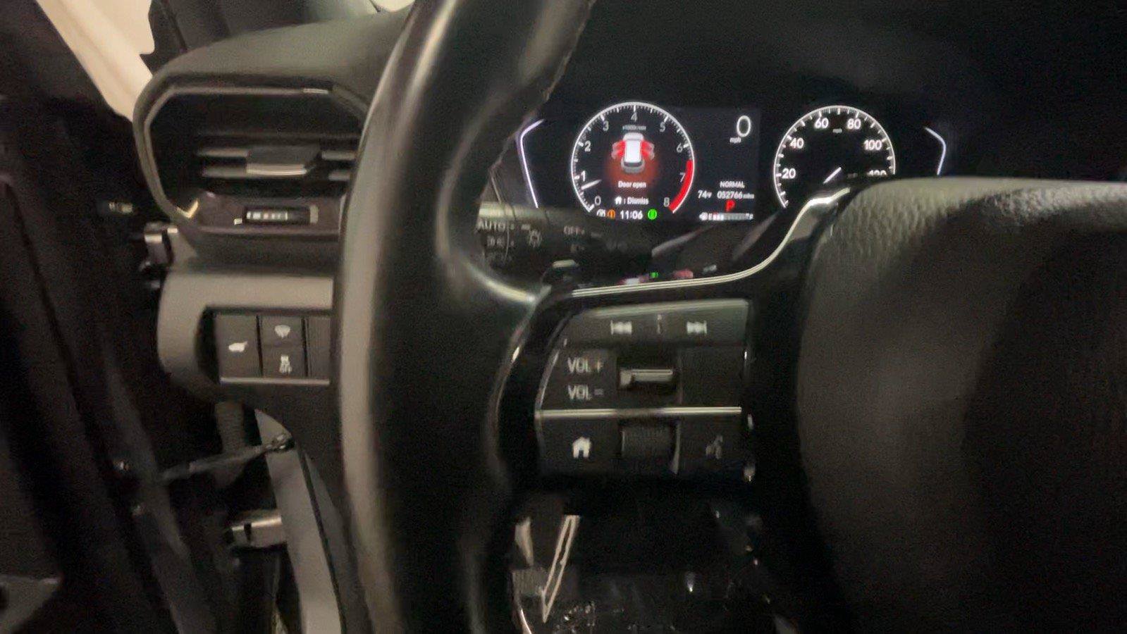 Certified 2025 Honda Pilot TrailSport image 32