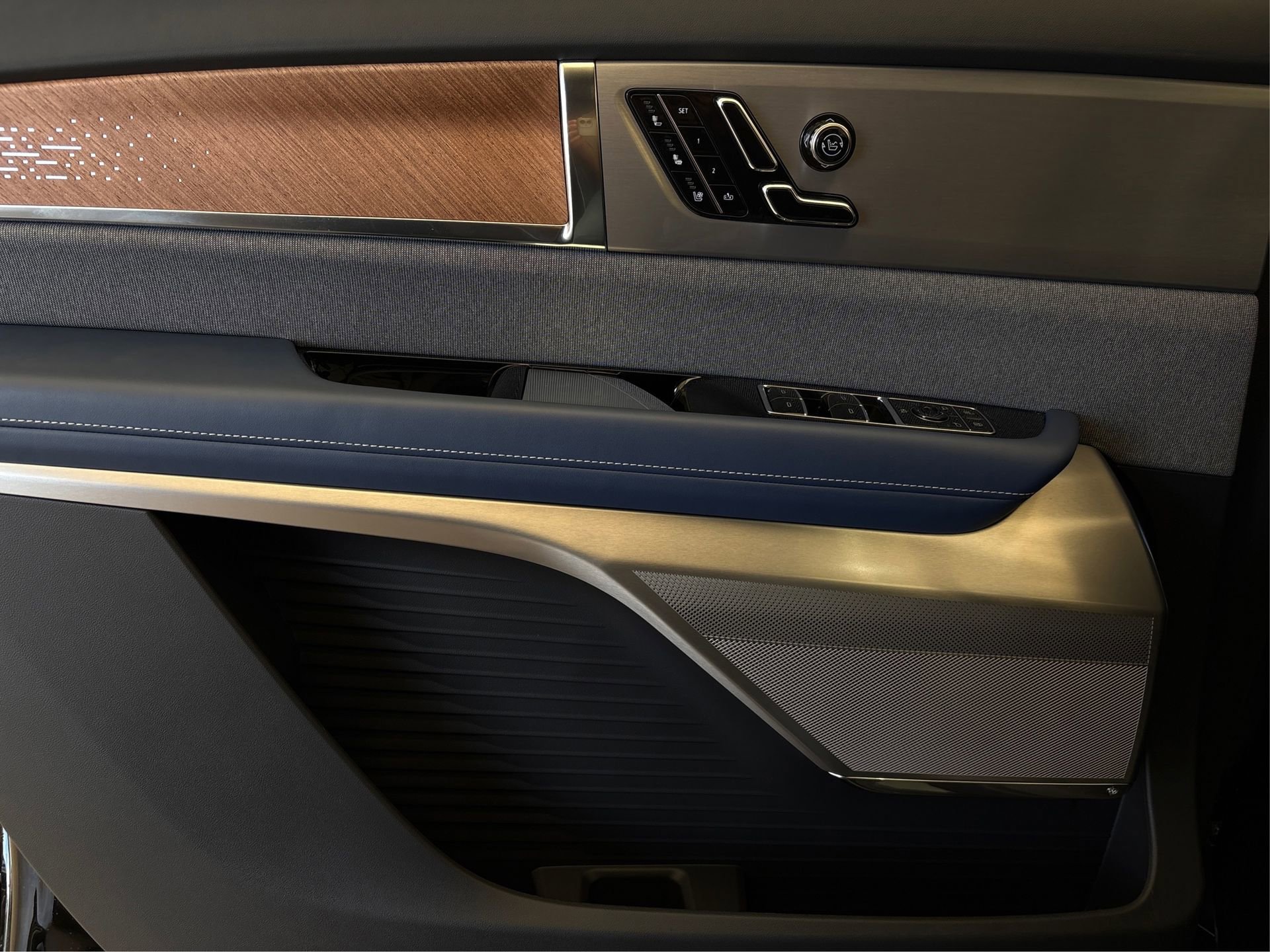 New 2026 Cadillac Vistiq Premium Luxury image 21