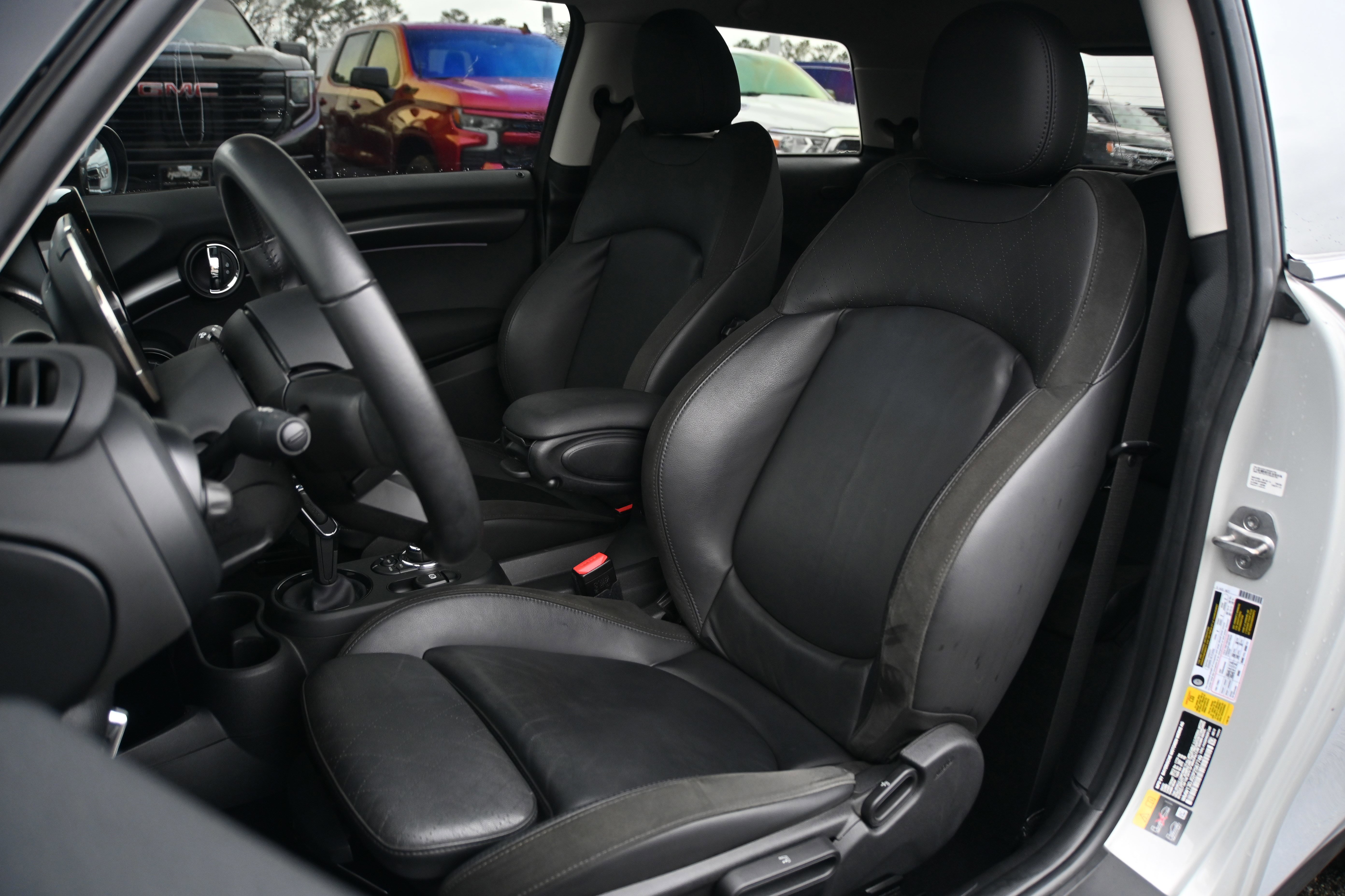 Used 2023 MINI Cooper SE image 7