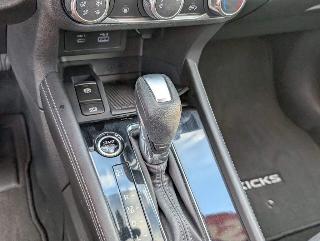 Certified 2023 Nissan Kicks SV image 22