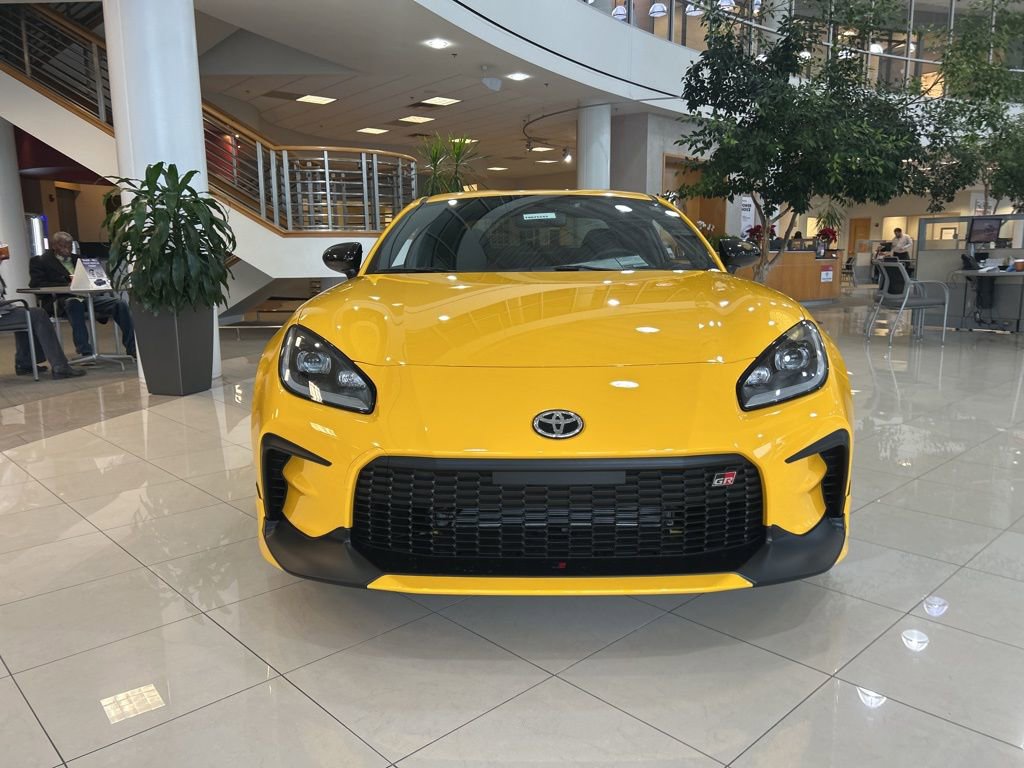 New 2026 Toyota GR86 YUZU Limited image 2
