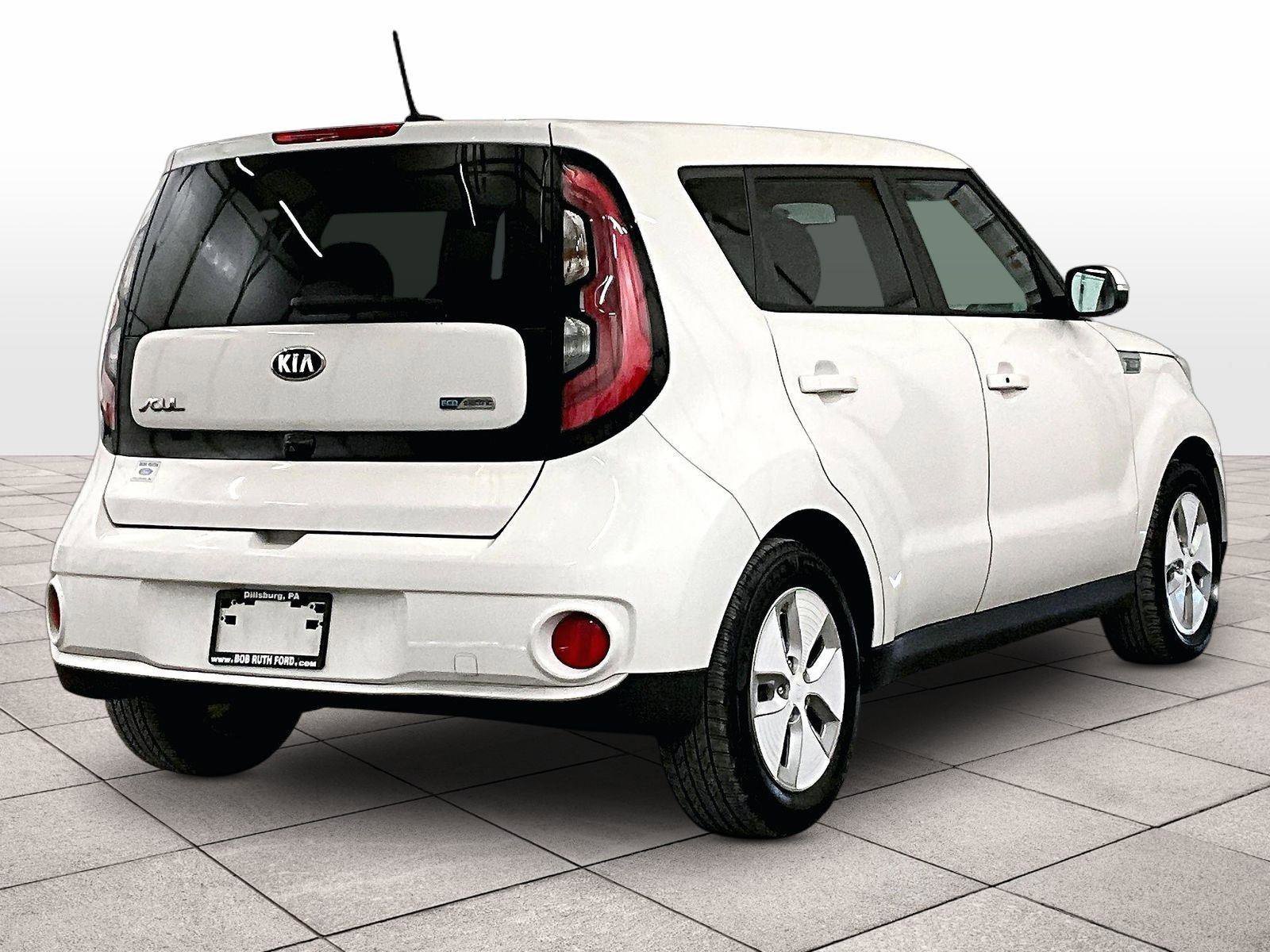 Used 2016 Kia Soul EV FWD image 12