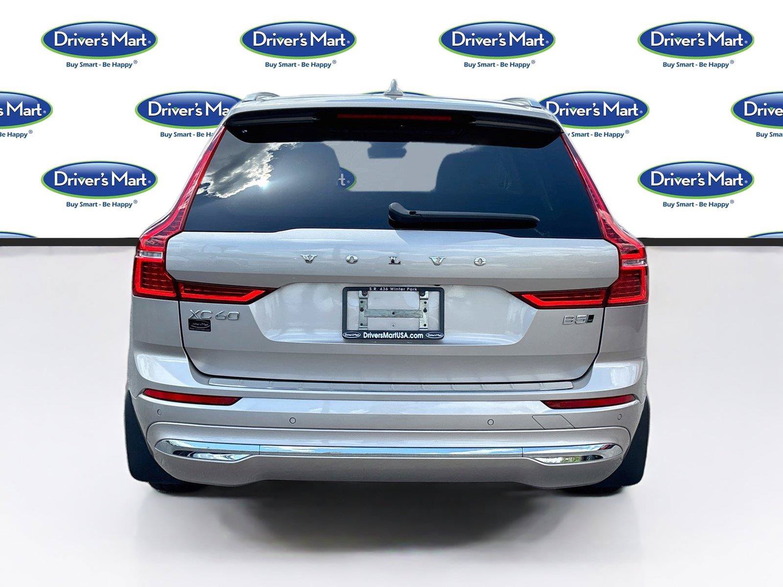 Used 2023 Volvo XC60 B5 Plus AWD/4WD image 6