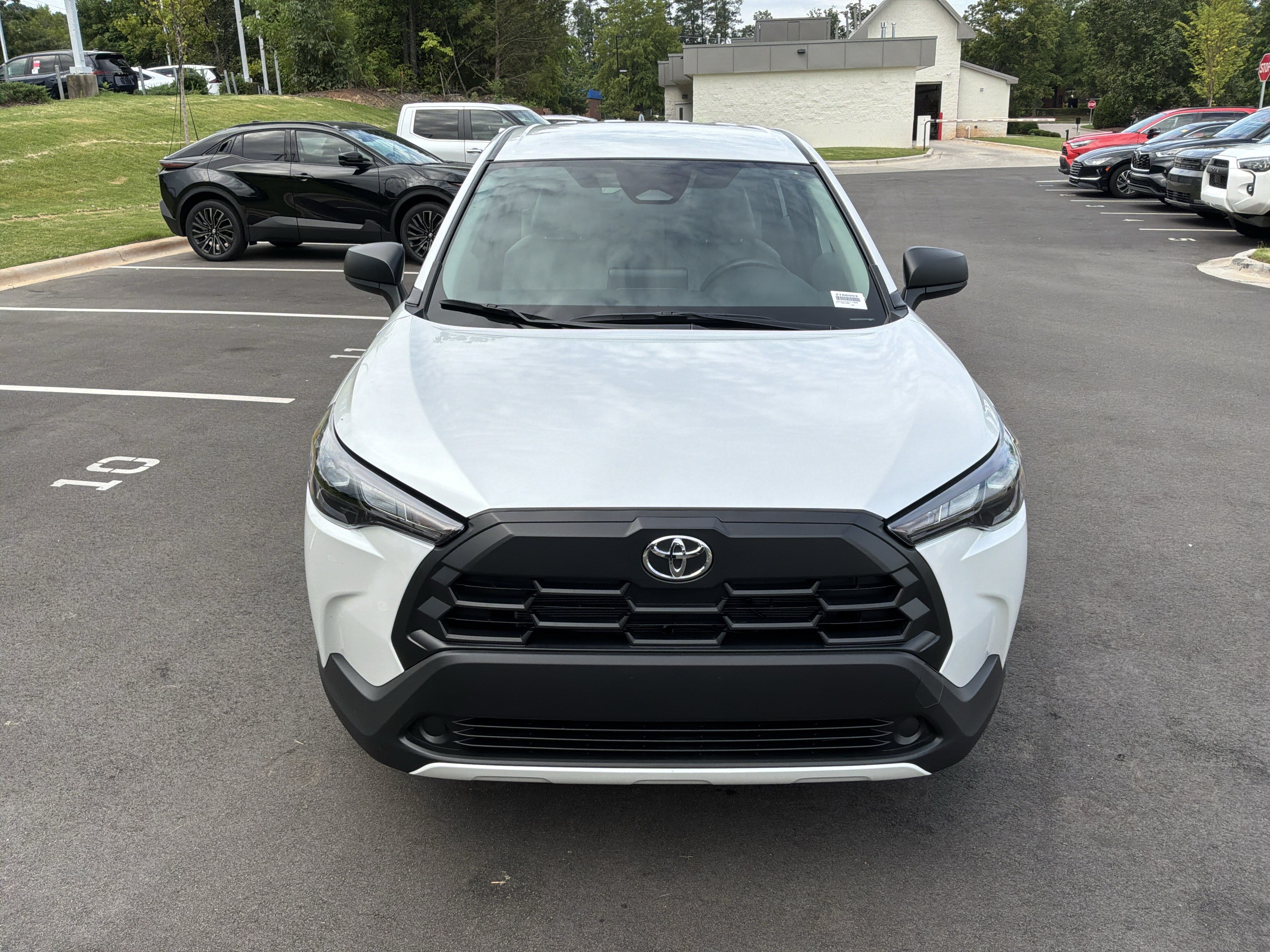 Used 2026 Toyota Corolla Cross L FWD image 3