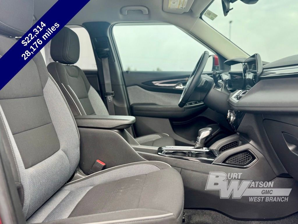 Used 2024 Chevrolet TrailBlazer LT w/ LT Cold Weather Package image 12