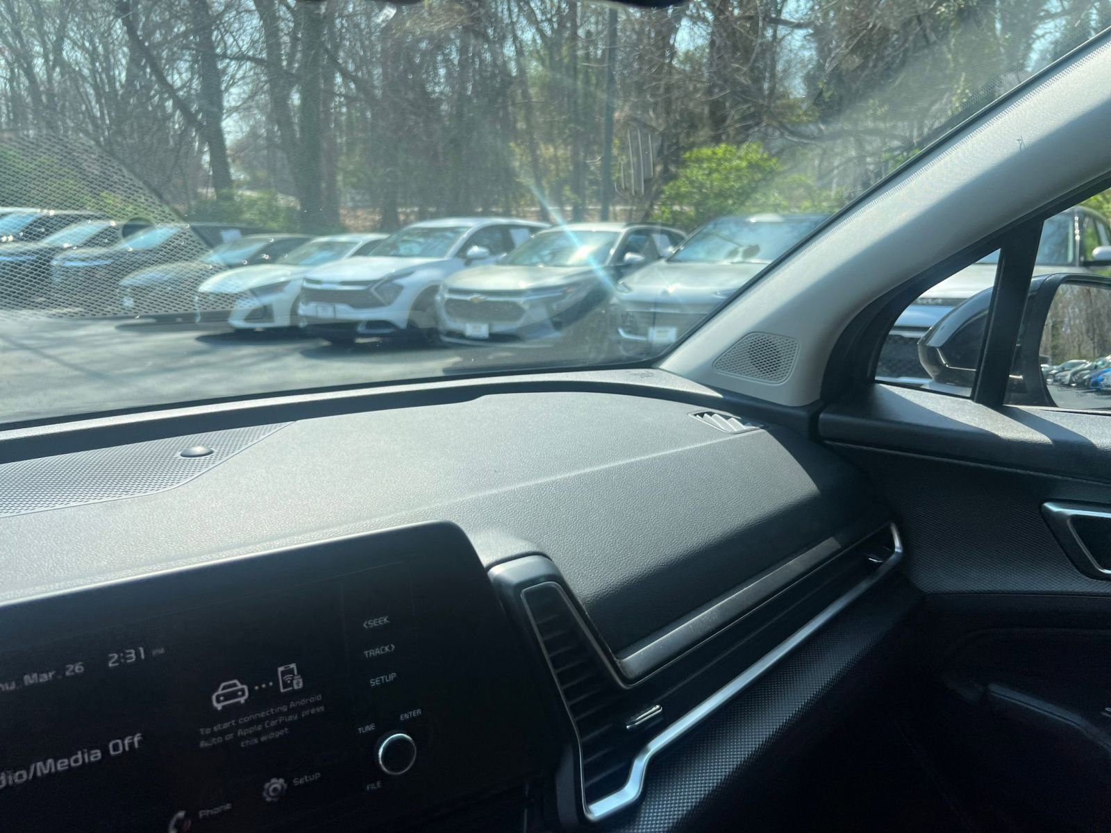 Used 2025 Kia Sportage LX image 30