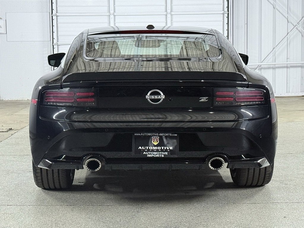 Used 2025 Nissan Z Performance w/ Floor Mat Package image 11