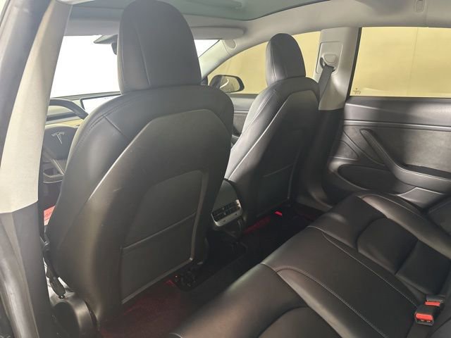 Used 2020 Tesla Model 3 Performance image 11