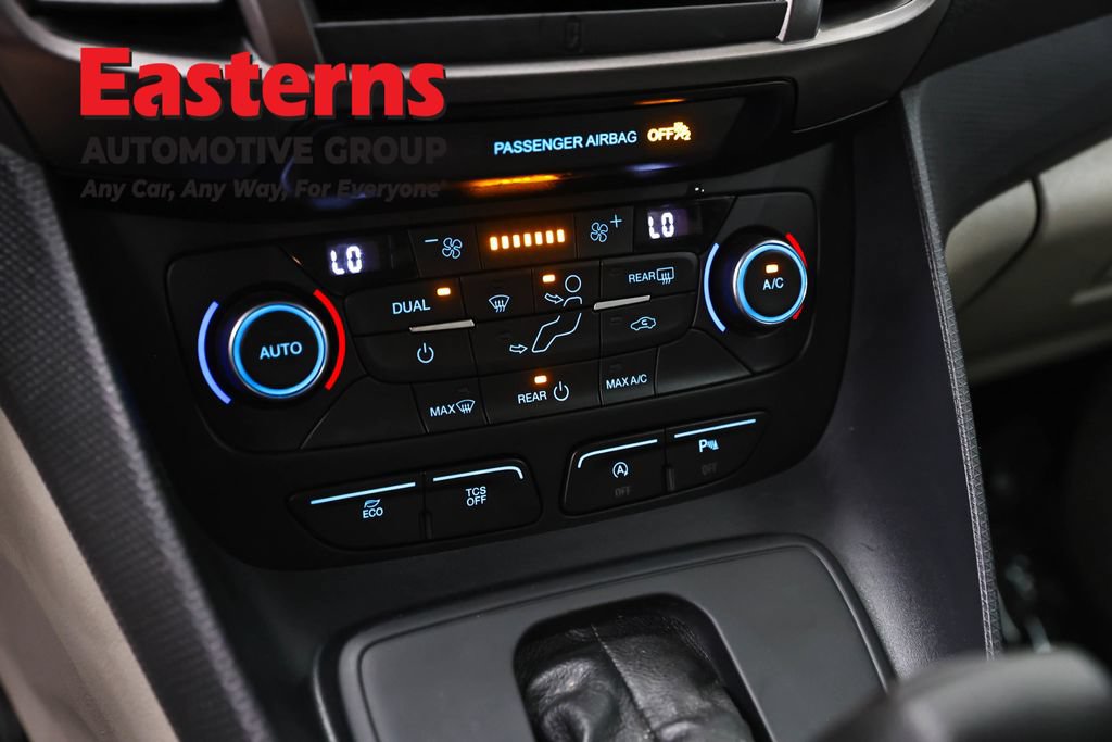 Used 2022 Ford Transit Connect XLT FWD image 20