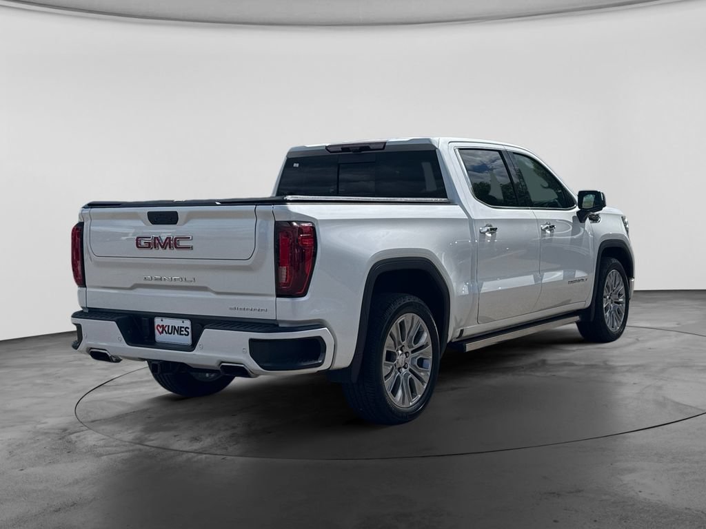 Used 2021 GMC Sierra 1500 Denali w/ Denali Ultimate Package AWD/4WD image 9
