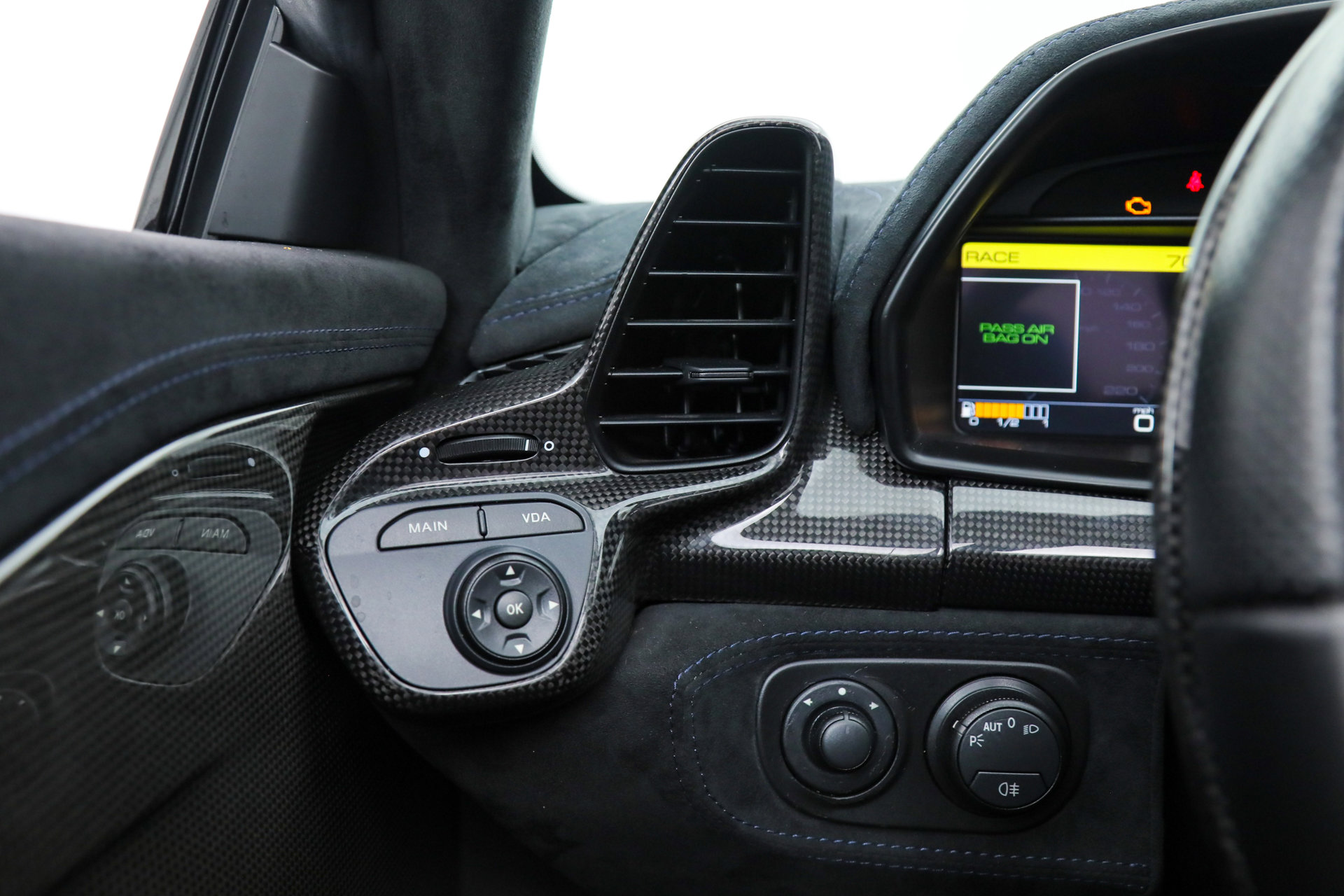 Certified 2015 Ferrari 458 Speciale A image 43