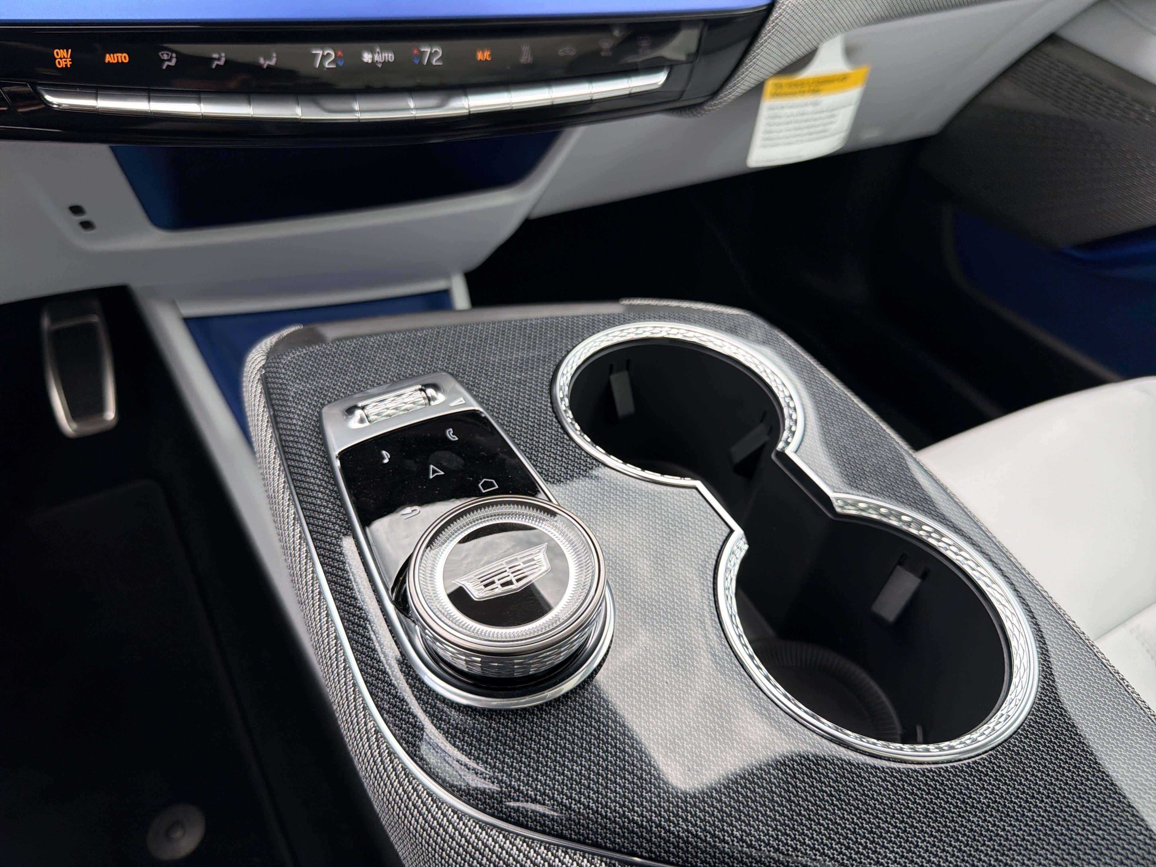 New 2026 Cadillac Optiq Luxury 1 RWD image 25