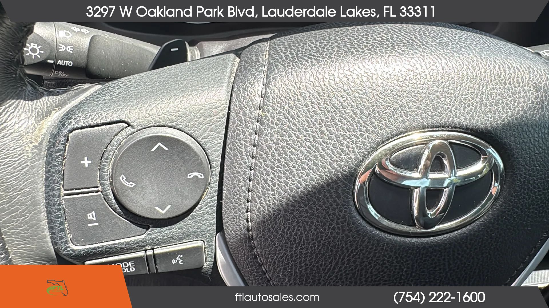 Used 2017 Toyota Corolla SE FWD image 37