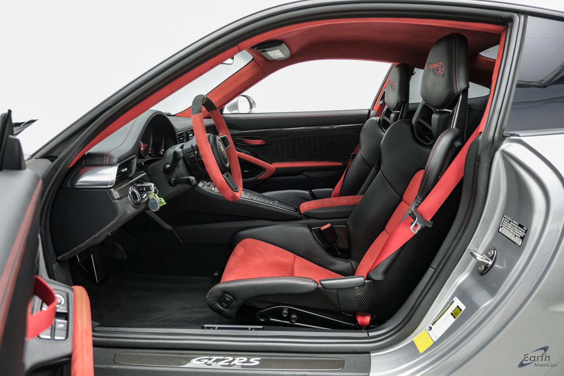 Used 2018 Porsche 911 GT2 RS RWD image 47