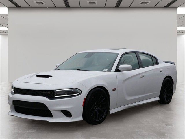 Used 2017 Dodge Charger R/T Scat Pack w/ Dynamics Package image 2