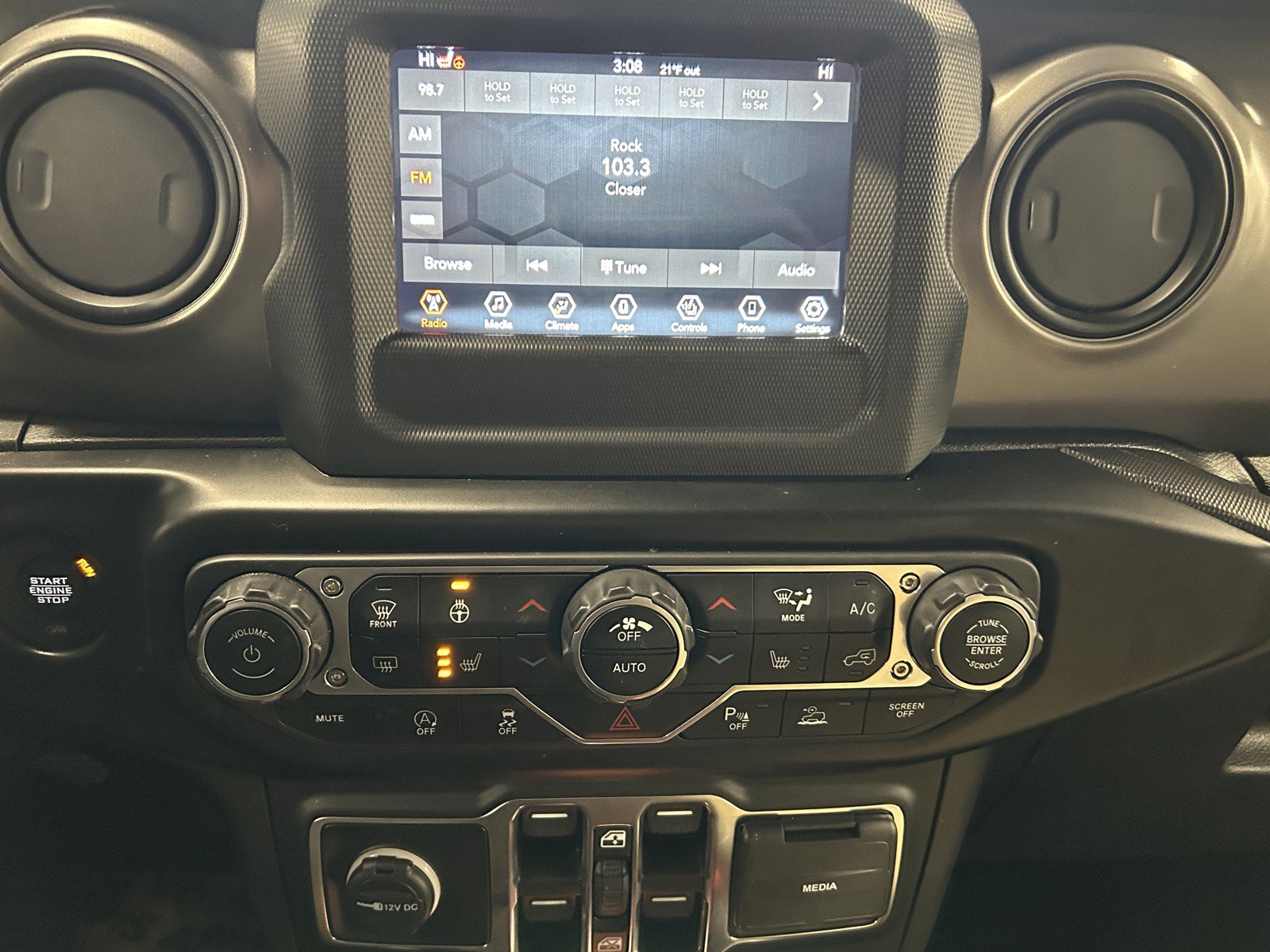 Used 2021 Jeep Wrangler Unlimited Sport image 28