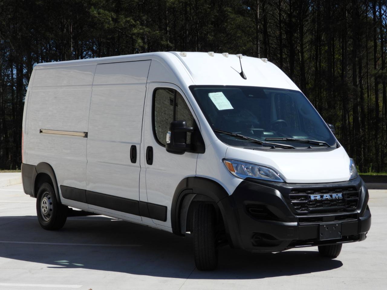Used 2023 RAM ProMaster 2500 159 High Roof FWD image 2