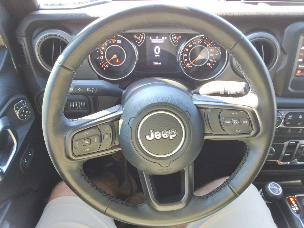 Used 2022 Jeep Gladiator Sport AWD/4WD image 25