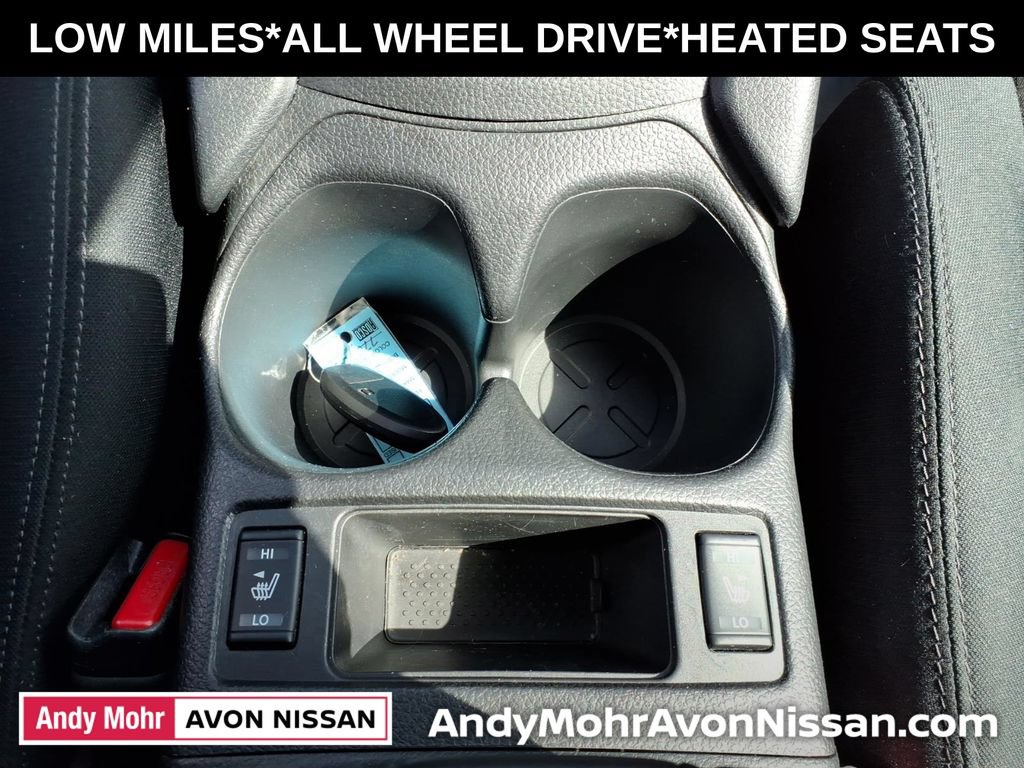 Used 2018 Nissan Rogue SV AWD/4WD image 29