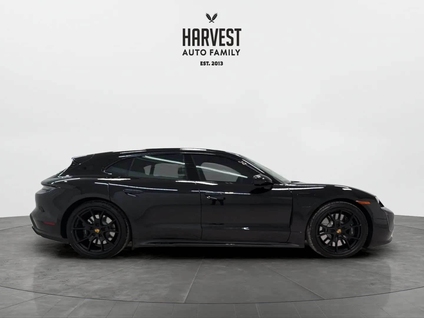 Used 2023 Porsche Taycan GTS AWD/4WD image 8