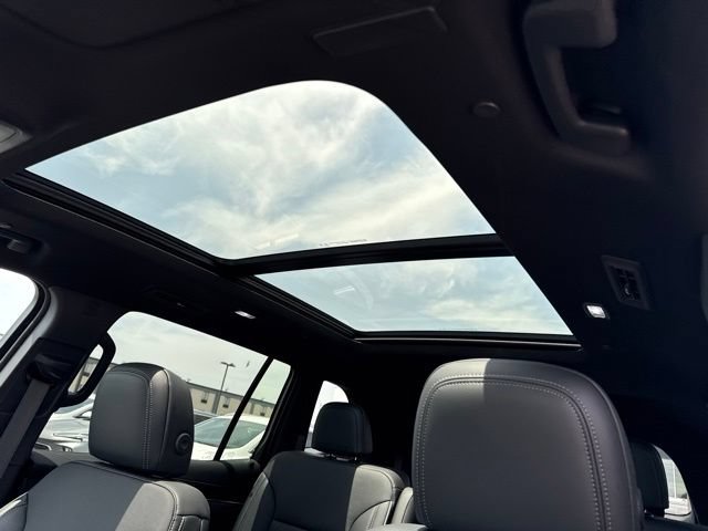 New 2026 Buick Enclave Preferred w/ Power Package AWD/4WD image 13