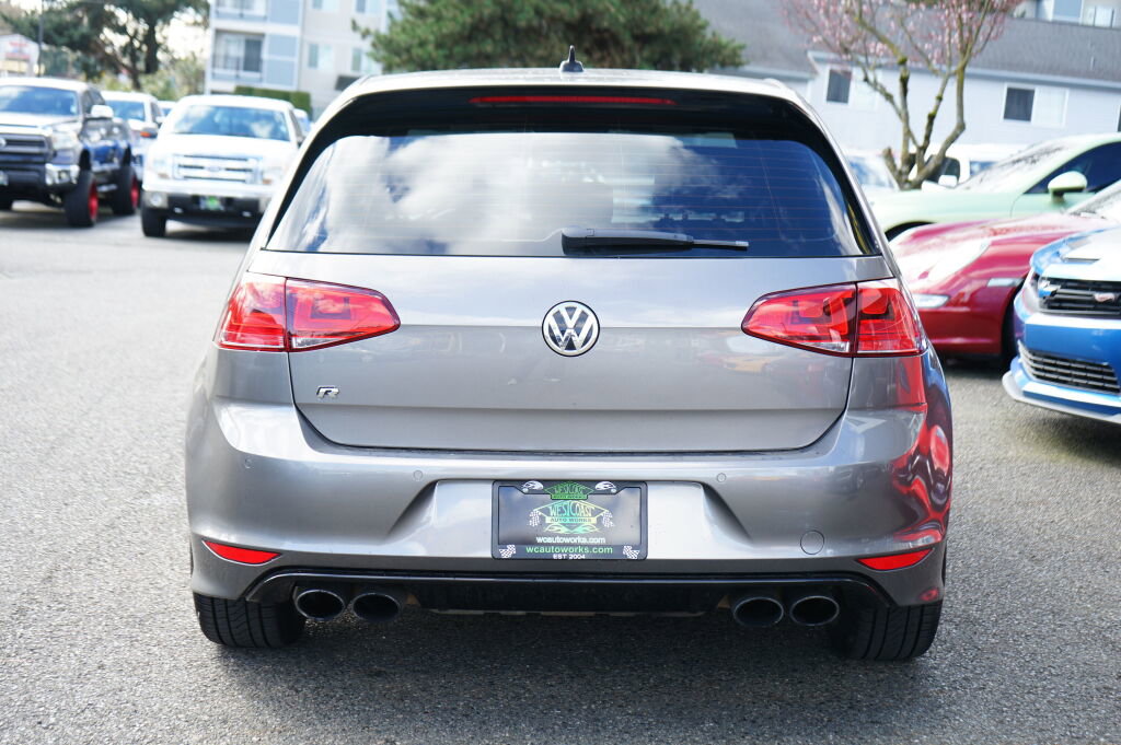 Used 2016 Volkswagen Golf R 4-Door image 4