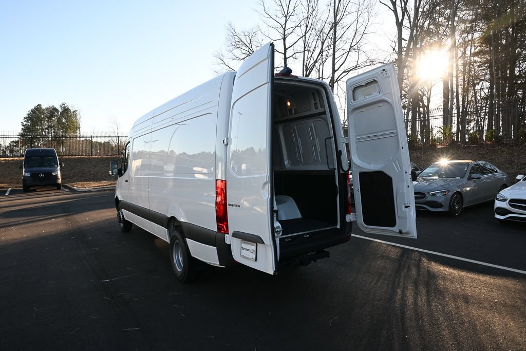 Used 2026 Mercedes-Benz Sprinter 3500 image 28