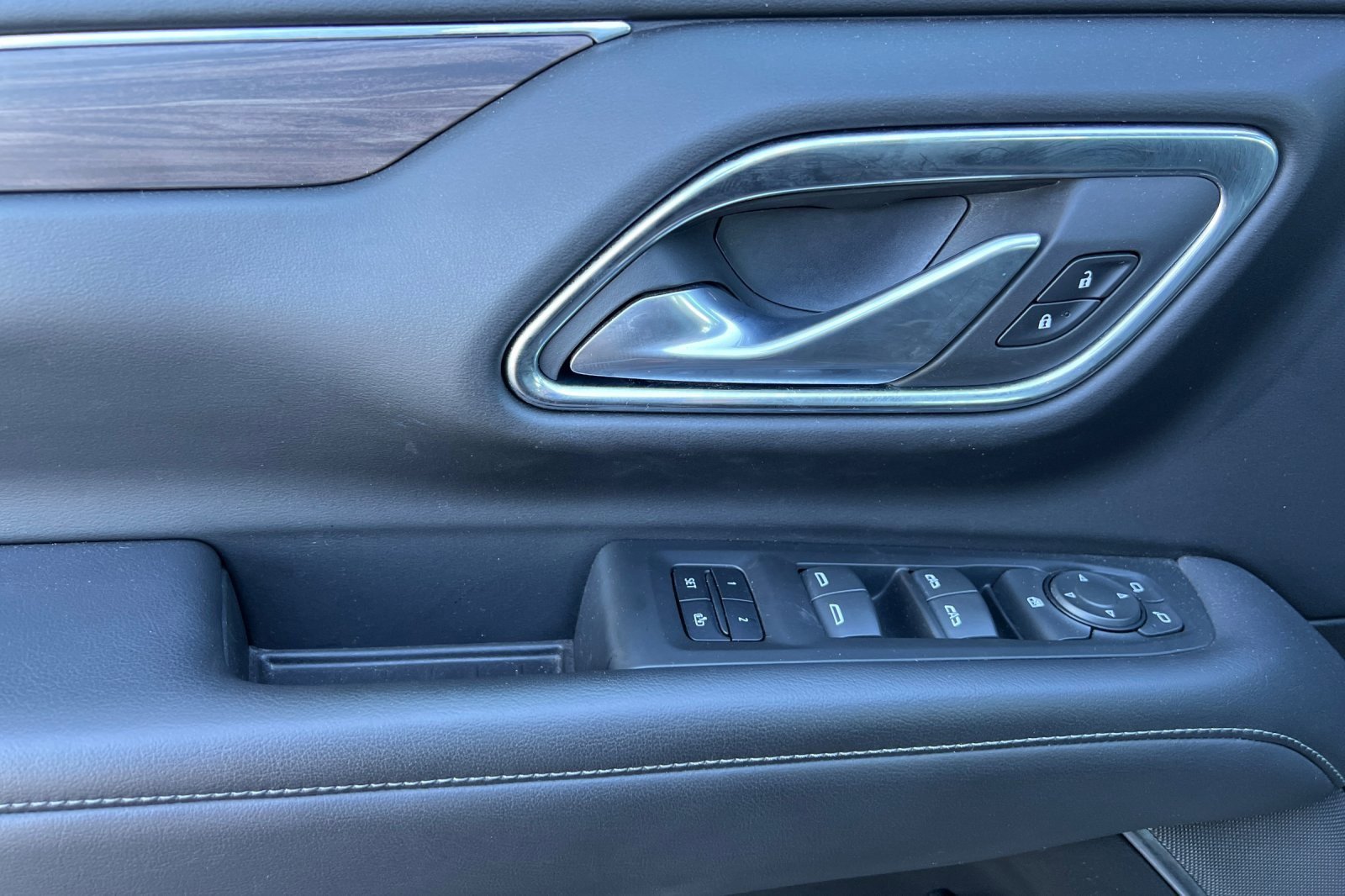 Used 2022 Chevrolet Tahoe Z71 image 8