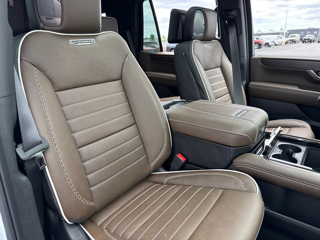 New 2026 GMC Yukon Denali Ultimate AWD/4WD image 38