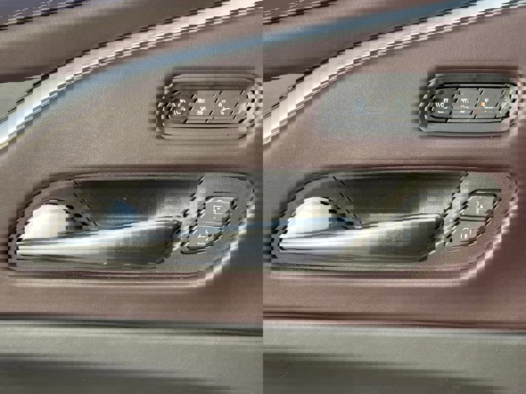 Certified 2022 Cadillac Escalade Sport Platinum image 18