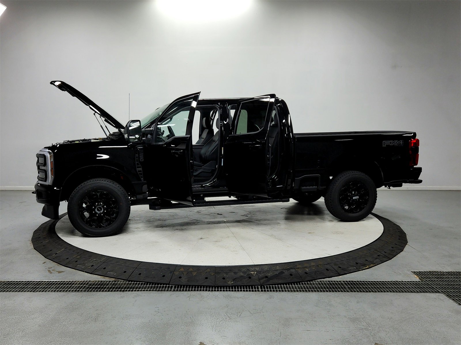 New 2026 Ford F250 Lariat w/ Black Appearance Package image 12