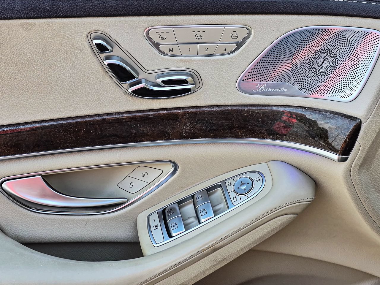 Used 2019 Mercedes-Benz S 560 Sedan image 12
