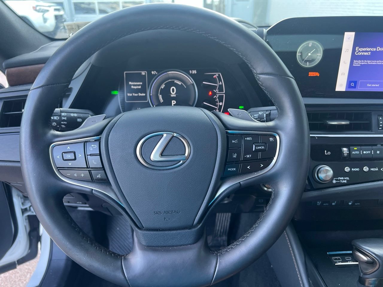 Used 2024 Lexus ES 300h w/ Premium Package FWD image 10